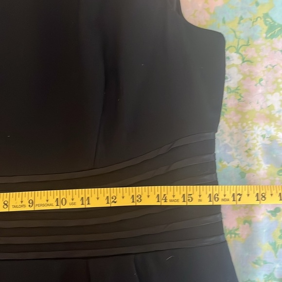 Banana Republic | Wool Sleeveless Black Sheath Dress Size 12P Classic Office - Picture 9 of 11